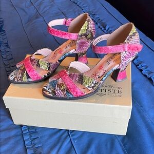 L’Artiste by Spring Step Multicolor Strappy Sandals